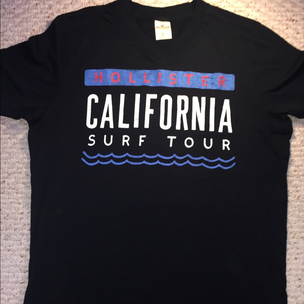 HOLLISTER VNECK TEE